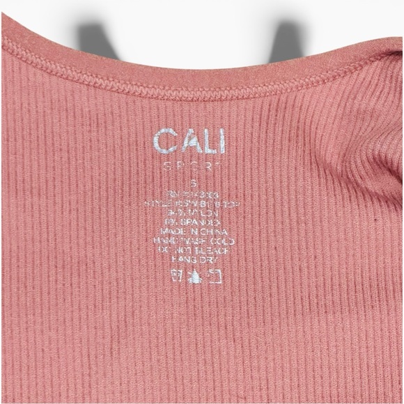 Cali Sport Dusty Rose Ribbed Seamless Cropped Tank Bra Top Size S - Picture 3 of 3